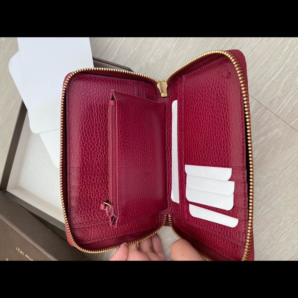 Gucci Wallet - Picture 7 of 8